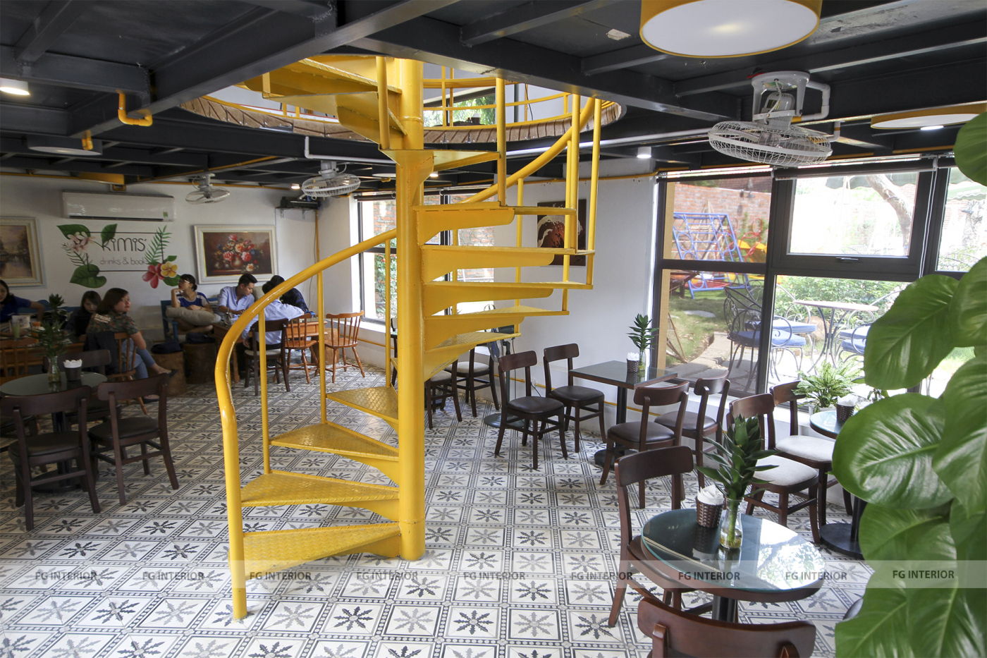 thiet-ke-noi-that-quan-cafe